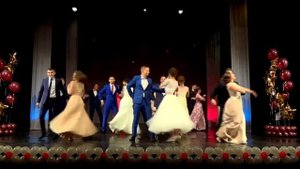 Самый роскошный танец выпускников 2017 в России