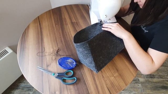 КОРЗИНА ИЗ ФЕТРА ВСЕГО ЗА 125 РУБЛЕЙ | Делаем корзину своими руками | БЫСТРО, ЛЕГКО, ДЕШЕВО