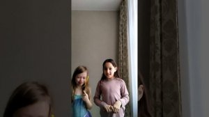 Фокусы и танцы от девочек😃🥰Маргарита и Таисия в эфире🌞🌈