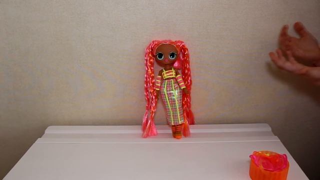 КУКЛА ЛОЛ ОМГ ЛАЙТС НОВАЯ IOI OMG LIGHTS DAZZLE! СВЕТИТСЯ В ТЕМНОТЕ NEON LIGHTS смотреть онлайн