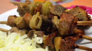 Шашлык в духовке сочный и мягкий - очень простой рецепт!