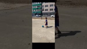 Футбол для детей. Детский футбол. Тренировка. Я футболист. Я люблю футбол