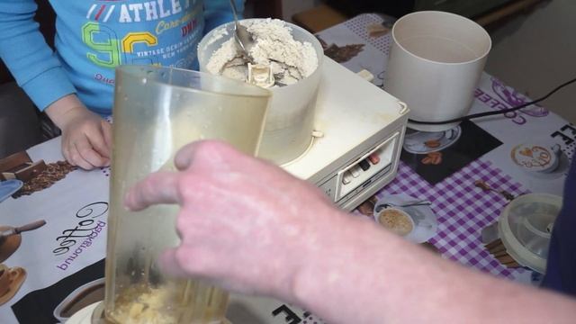 Кунжутный коктейль для детей и взрослых смотреть онлайн