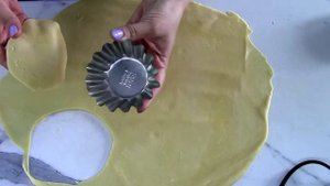 ПЕСОЧНЫЕ КОРЗИНОЧКИ с вишней. Песочное тесто  рецепт за 3 минуты.