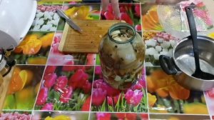 САЛО В РАССОЛЕ ОЧЕНЬ ВКУСНЫЙ РЕЦЕПТ С ЧЕСНОКОМ / КАК СОЛИТЬ САЛО В БАНКЕ В РАССОЛЕ С ЧЕСНОКОМ РЕЦЕП