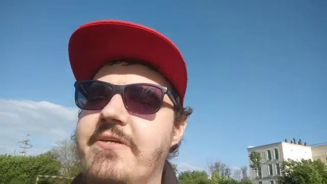 какую собаку лучше завести если вы не хотите линьку иметь у собаки расказываю. смотреть онлайн