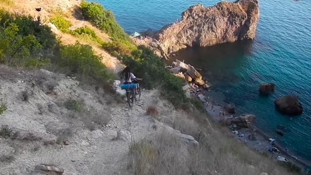 Спуск велосипедов, Фиолент смотреть онлайн