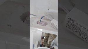 Как подключить полку в ванную