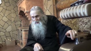 старец Илий   о коммунизме и о памятниках Сталину