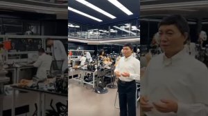 🤖В ТикТоке "завирусилось" видео с фабрики невероятно-реалистичных роботов 🤖