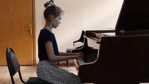 М. Чулаки. "Веселая прогулка". Исполняет Уланова Дарья, 5 класс