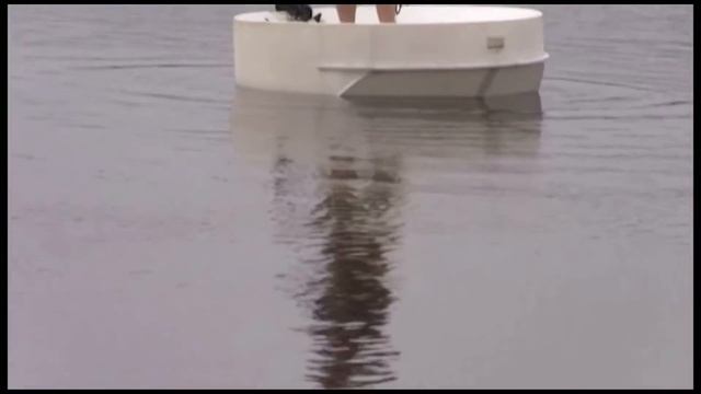 Original 2011 Prototype Video of the first modernized round boat: the Ultraskiff 360 watercraft