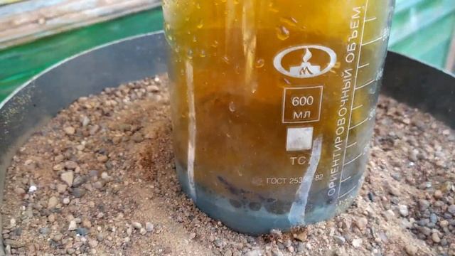 Есть ли серебро в импортных высоковольтных конденсаторах и варисторах ?