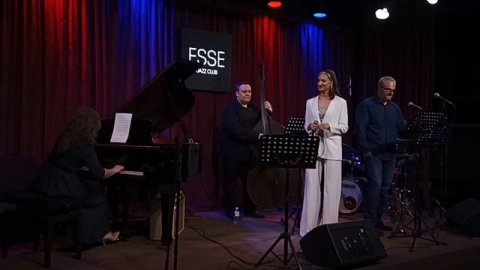 Ростов - город , Ростов - Дон (М.Блантер , А.Сфоронов)