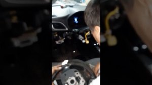 Как снять подушку безопасности Hyundai Solaris 2