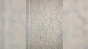 Жители новостройки в Октябрьском районе обнаружили трещину на стене