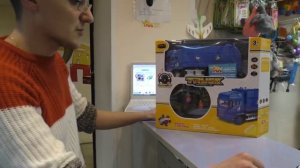 Распаковка радиоуправляемого мусоровоза 666-184FA