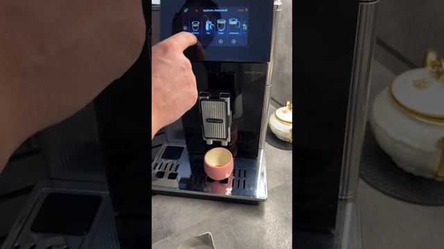 Как приготовить "детский" капучино в домашней кофеварке? смотреть онлайн