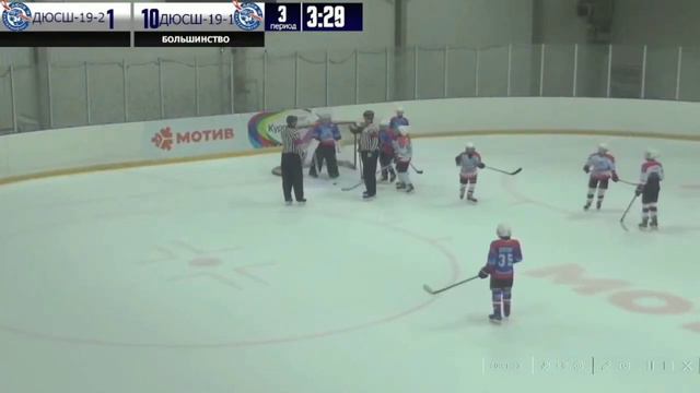 10-летний вратарь подрался с судьями смотреть онлайн