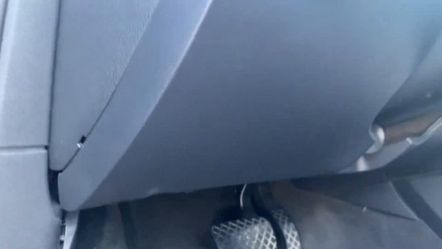 Audi Q5 OBD port Location, diagnostic port