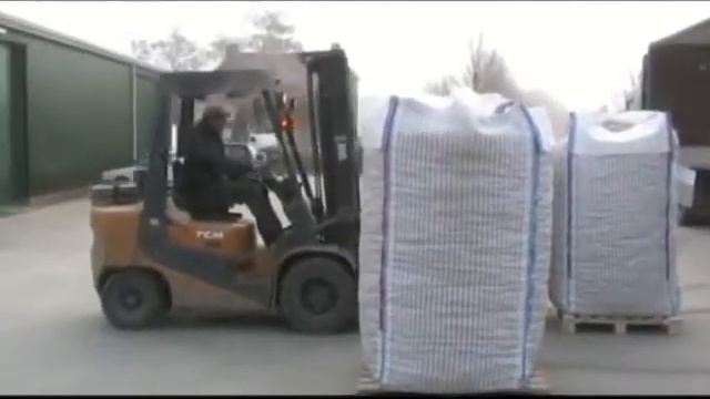 укладка овощей на поддоны (паллеты)