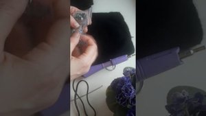Как приклеить стразы на вязаную шапку ( часть 1)