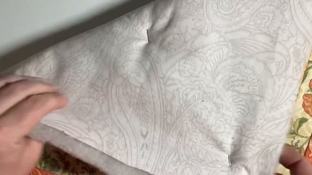 ИЗ СТАРОГО СВИТЕРА И ПОЛОСОК ТКАНИ СДЕЛАЛА ПОДАРОК! смотреть онлайн