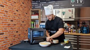 Tradesman to Chef: Cooking with the Makita MW001GZ Cordless Microwave