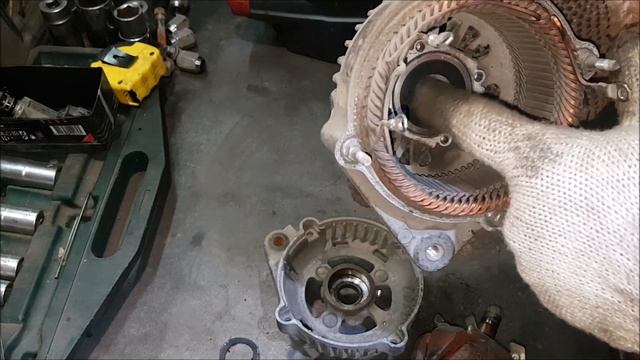 Daihatsu Sirion Sport 1,5 2008 Ревизия стартера и генератора смотреть онлайн