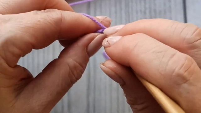 Как я вязала повязку и платье на зайку. смотреть онлайн