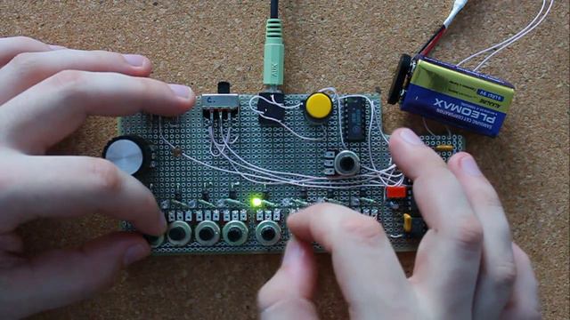 Секвенсор на основе Atari Punk Console