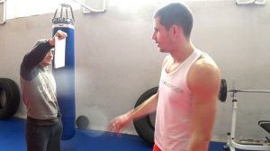 Бокс Как научится бить быстрее? СУПЕР эффективное упражнение на СКОРОСТЬ удара