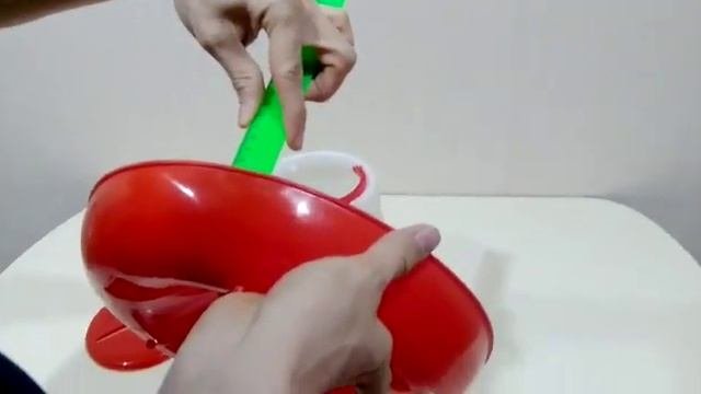 Бункерная кормушка для кур на 5 кг