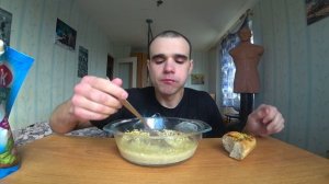 МУКБАНГ/АСМР ЛАПША БИГ ЛАНЧ/ С ТУШЕНКОЙ/ БУЛКА С ЧЕСНОКОМ И ЗЕЛЕНЬЮ/ УЖИН/EATING/ASMR/Mukbang#269
