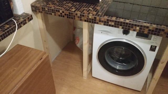 СТОЛЕШНИЦА СВОИМИ РУКАМИ ИЗ МОЗАИКИ. ГОТОВО. ДАЛЬШЕ КУХНЯ. ДОМАШНИЙ РЕМОНТ. смотреть онлайн