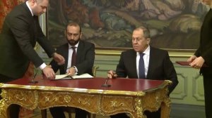 Протокольная съемка подписания плана консультаций между МИД России и Армении