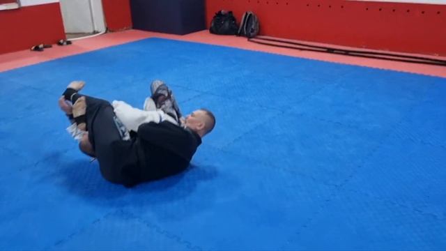 удушающий, треугольник из положения черепаха смотреть онлайн