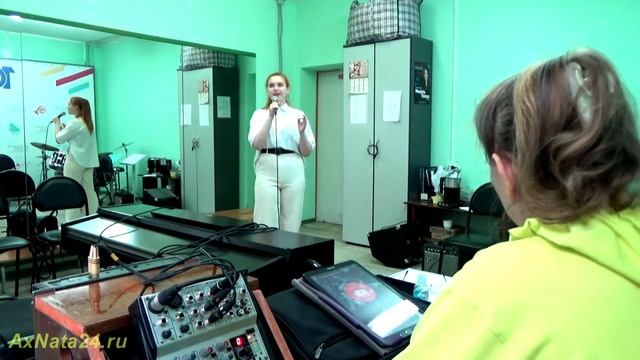 Откуда берутся киксы? Голосоведение.  Вокальные техники Эстрадное пение. А.Ицкович "День и ночь"-15я