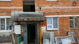 Пластиковые окна в подъезде.