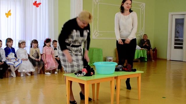 Игра с бабушками Утренник 8 Марта в детском саду смотреть онлайн