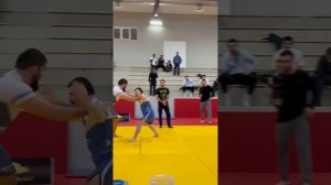 Супер бой!! Раджаб легенда. #ufc #хабибнурмагомедов #бой #борьба