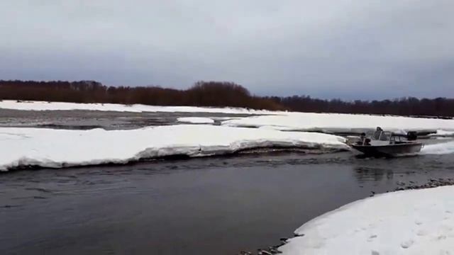 Wellboat 52 Jet +Suzuki 90, небольшой перекатик легко по струе. смотреть онлайн