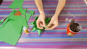 Пышная елочка из цветной бумаги