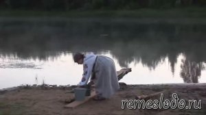 Несла Галя воду