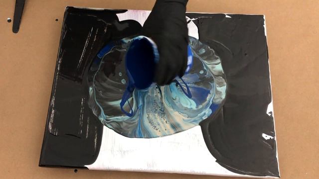 Explosive Metallic Fluid Art Painting | Acrylic Pour Painting For Everyone 🔥
