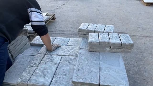 Производство брусчатки «Монарх» по технологии «Мрамор из бетона», расформовка –извлечение из форм