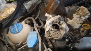 Полное ТО на VW Jetta 6 [1.6 CFNA]. Замена масла и всех фильтров.
