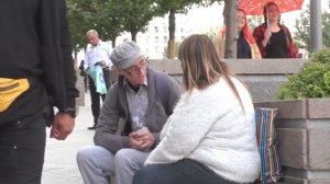 ОДУРАЧИЛ уличную ГАДАЛКУ