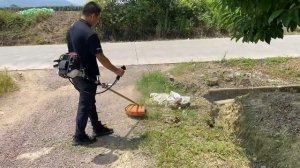 Testing Trimmer Head Of 4 Stroke Brush Cutter