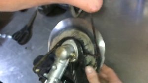 How to replace blade on a Echo trimmer